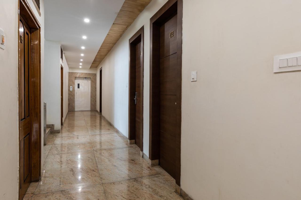 Capital O 47403 Hotel Manjeet Bhopal Eksteriør billede