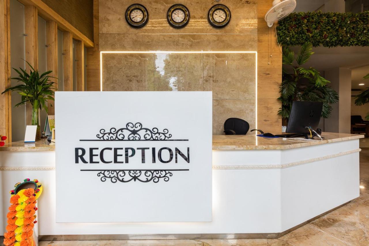 Capital O 47403 Hotel Manjeet Bhopal Eksteriør billede