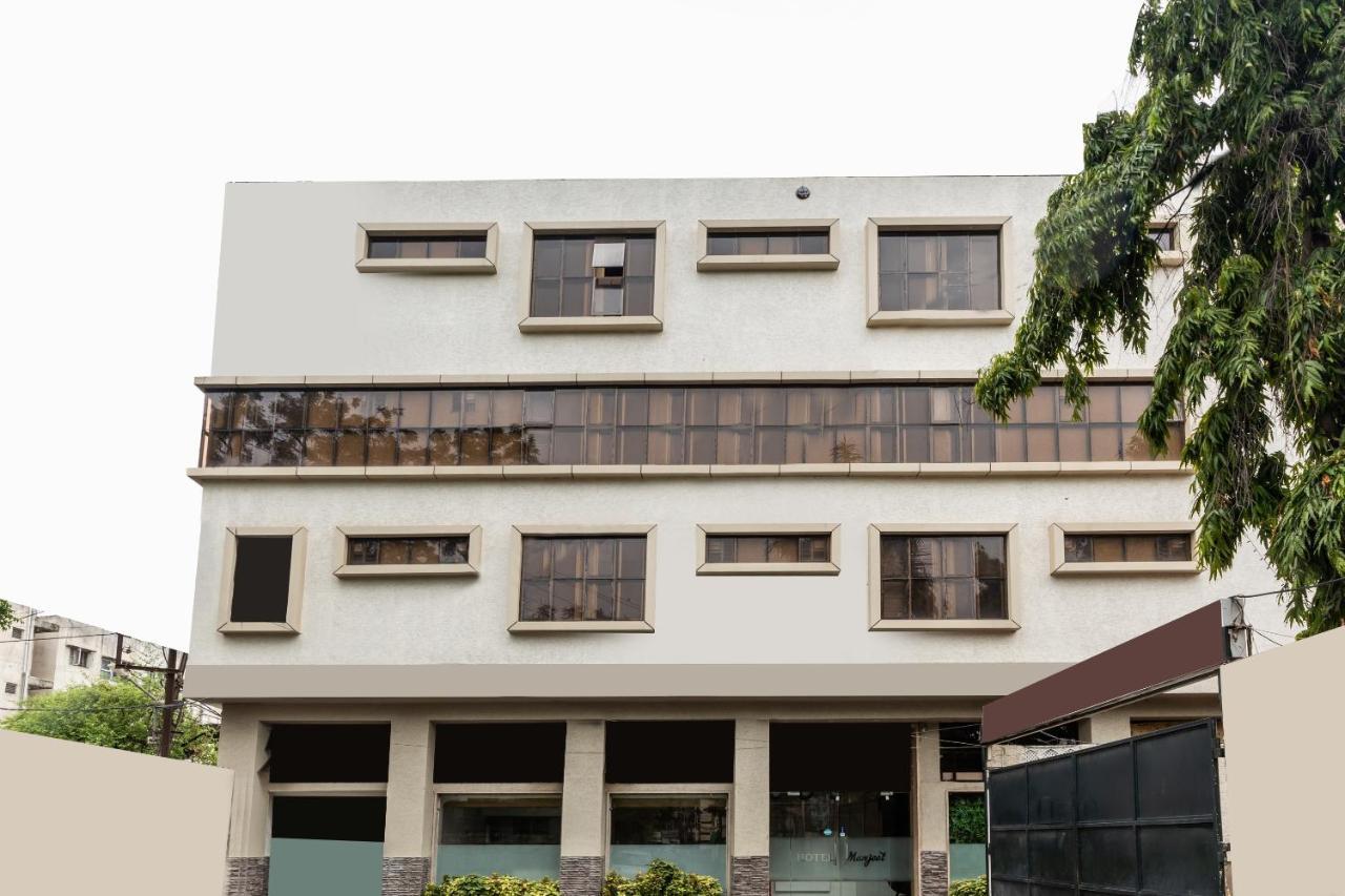 Capital O 47403 Hotel Manjeet Bhopal Eksteriør billede
